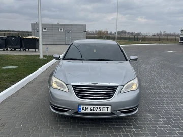 Авто Chrysler 200 2013 № 8653976