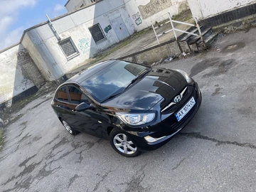 Авто Hyundai Accent 2013 № 8654388