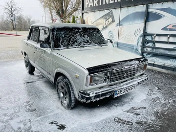 Авто ВАЗ 2107 1998 № 8654417