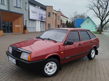 Авто ВАЗ 2109 1997 № 8654432