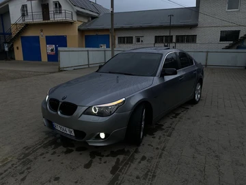 Авто BMW 5 Серия 2004 № 8654485