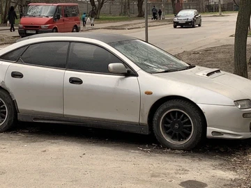 Авто Mazda 323 1996 № 8654499