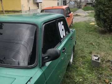 Авто ВАЗ 2105 1987 № 8654657