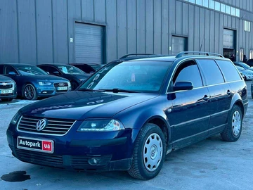 Авто Volkswagen Passat Variant 2001 № 8654730