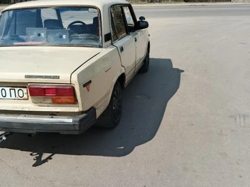 Авто ВАЗ 2107 1989 № 8655022