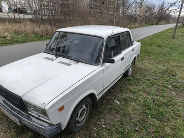 Авто ВАЗ 2107 1990 № 8655277