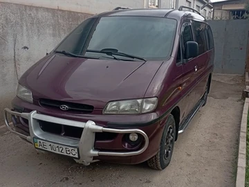 Авто Hyundai H200 1999 № 8655444