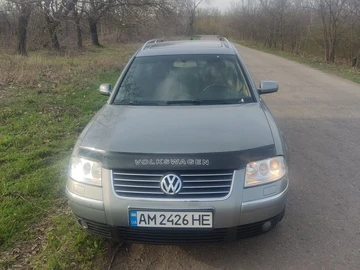 Авто Volkswagen Passat Variant 2003 № 8655995