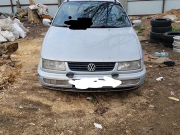 Авто Volkswagen Passat Variant 1994 № 8656578