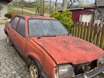 Авто Opel Ascona 1986 № 8656646