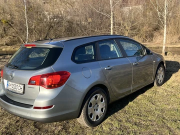 Авто Opel Astra 2012 № 8656928