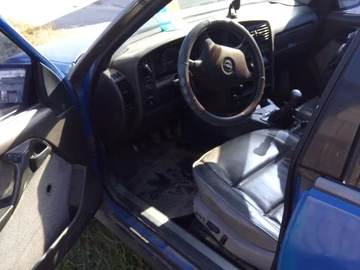 Авто Opel Omega 1992 № 8657059