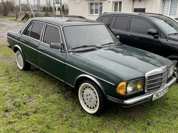 Авто Mercedes W123 1983 № 8657410