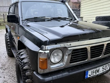 Авто Nissan Patrol 1995 № 8657421