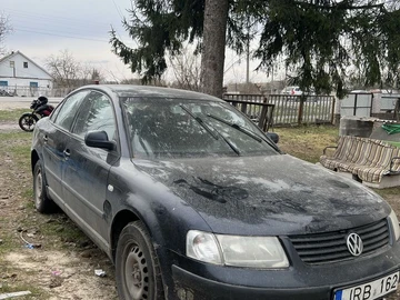 Авто Volkswagen Passat Sedan 1999 № 8657451