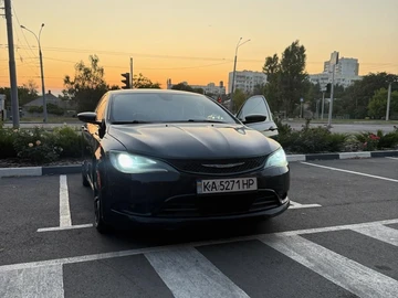 Авто Chrysler 200 2015 № 8657461