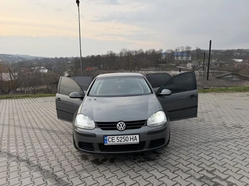 Авто Volkswagen Golf 2004 № 8657466