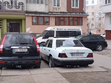 Авто Mercedes E Серия 1988 № 8657607