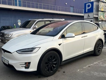Авто Tesla Model X 2017 № 8657631