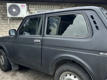 Авто ВАЗ 21214 2010 № 8657852