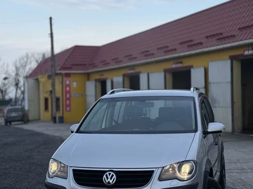 Авто Volkswagen Touran 2007 № 8657946