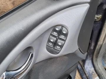 Авто Ford Focus 2000 № 8658264