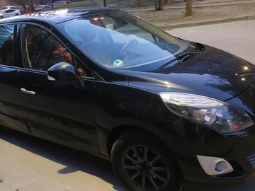 Авто Renault 5 2010 № 8658333