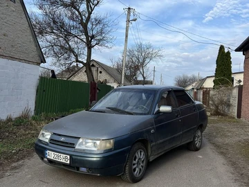 Авто ВАЗ 2110 2001 № 8658863