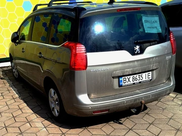 Авто Peugeot 5008 2012 № 8659113