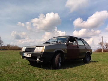 Авто ВАЗ 2109 2000 № 8659436