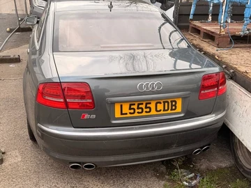 Авто Audi S8 2010 № 8659471