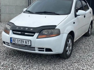 Авто Chevrolet Aveo 2005 № 8660001