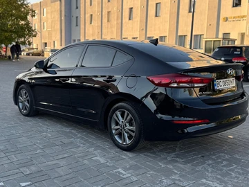 Авто Hyundai Elantra 2018 № 8660086