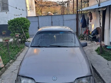 Авто Opel Omega 1990 № 8660393