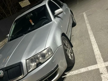 Авто Skoda Superb 2002 № 8660598