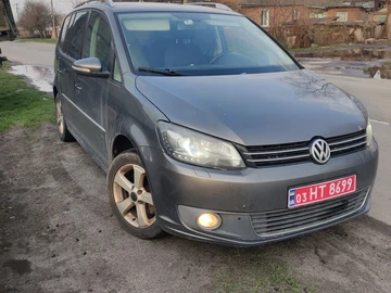 Авто Volkswagen Touran 2011 № 8660627