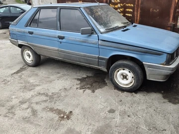 Авто Renault 11 1988 № 8660845