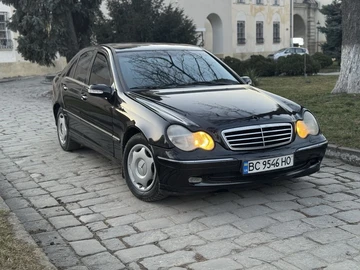 Авто Mercedes 220 2000 № 8660813