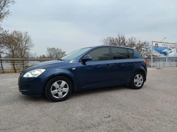 Авто KIA Cee X27 D 2008 № 8661088