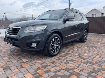 Авто Hyundai Santa Fe 2012 № 8661126