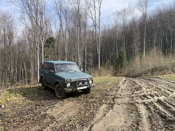 Авто ВАЗ 2121 1989 № 8661277