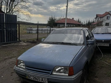Авто Opel Kadett 1987 № 8661399