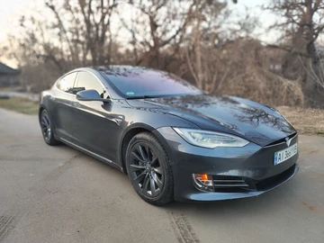 Авто Tesla Model S 2018 № 8661462