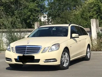 Авто Mercedes 220 2011 № 8661624