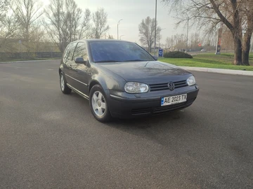 Авто Volkswagen Golf 2000 № 8661650