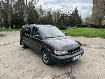 Авто Mitsubishi Space Wagon 1994 № 8661661