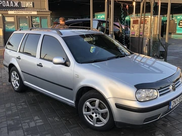 Авто Volkswagen Golf 2003 № 8661826