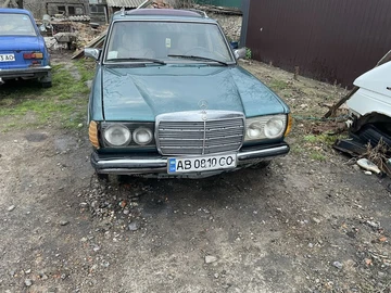 Авто Mercedes W123 1982 № 8662033