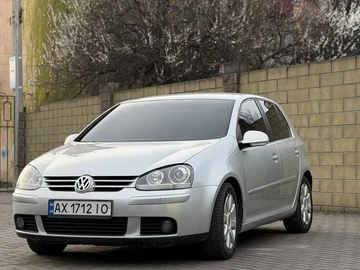 Авто Volkswagen Golf 2004 № 8662047