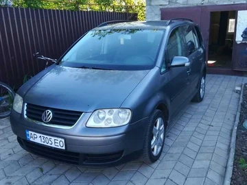 Авто Volkswagen Touran 2004 № 8662264